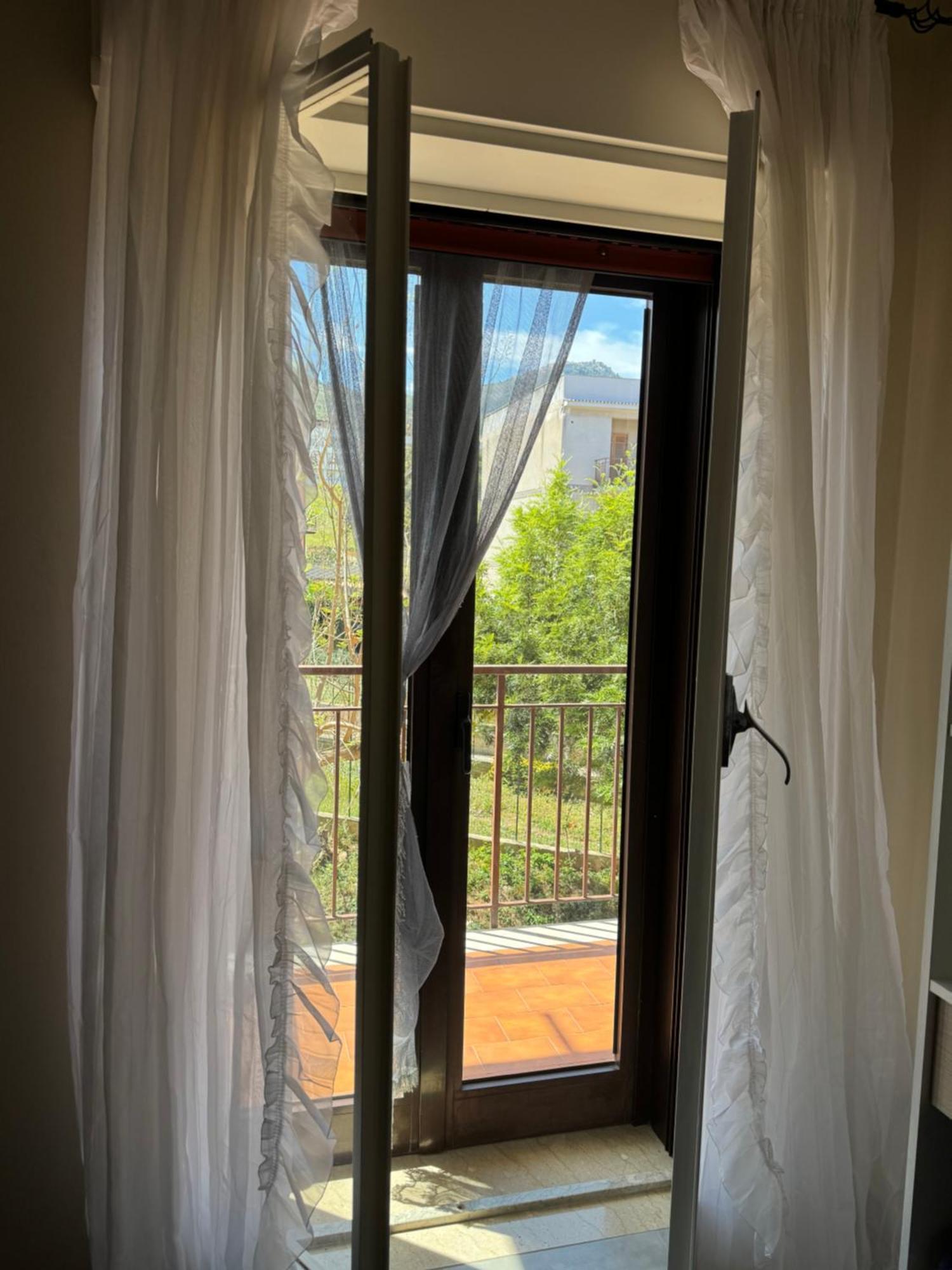 B&B Aria Di Mare - Pollina Sicilia Finale Bagian luar foto